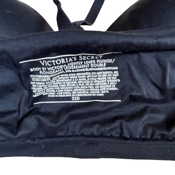 Victoria’s Secret ~ Body by Victoria ~ Black Bralette ~ size 32D - Picture 3 of 3